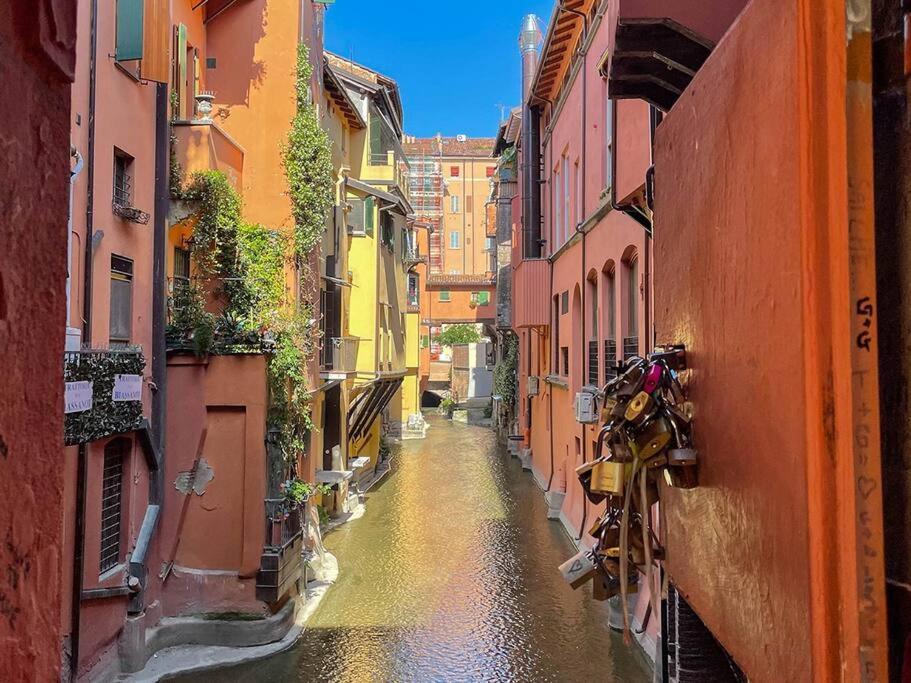 The Attico Chic Urban Free Parking Apartment Bologna Exterior photo